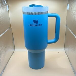 40 oz blue Stanley no straw